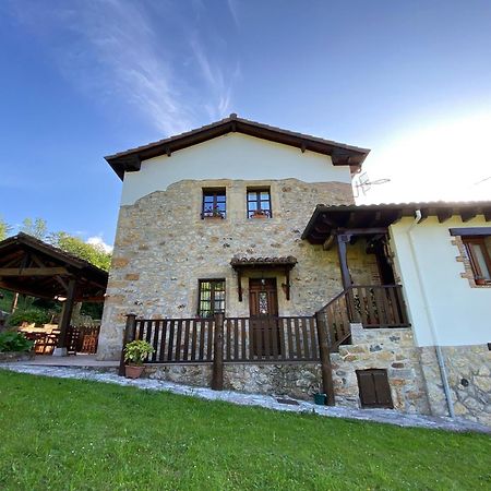 Apartamentos Rurales La Caviana Onís エクステリア 写真