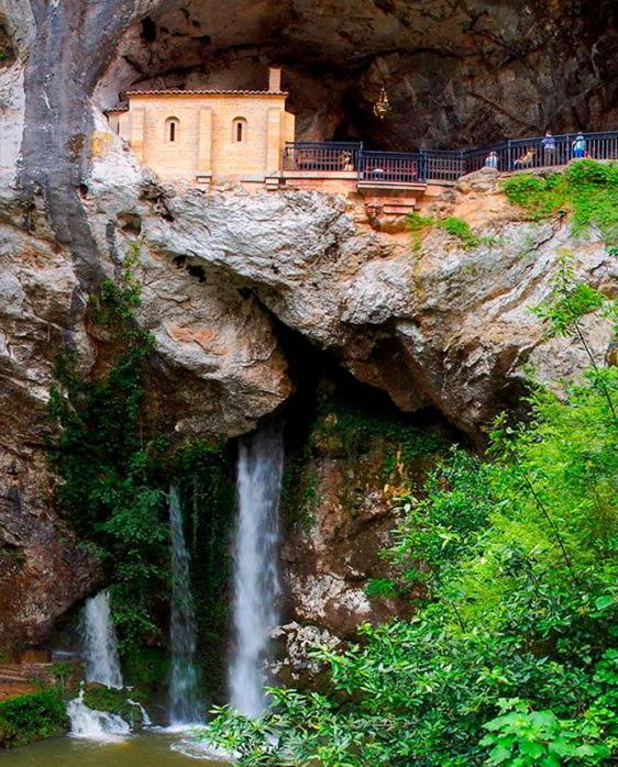 Apartamentos Rurales La Caviana Onís エクステリア 写真
