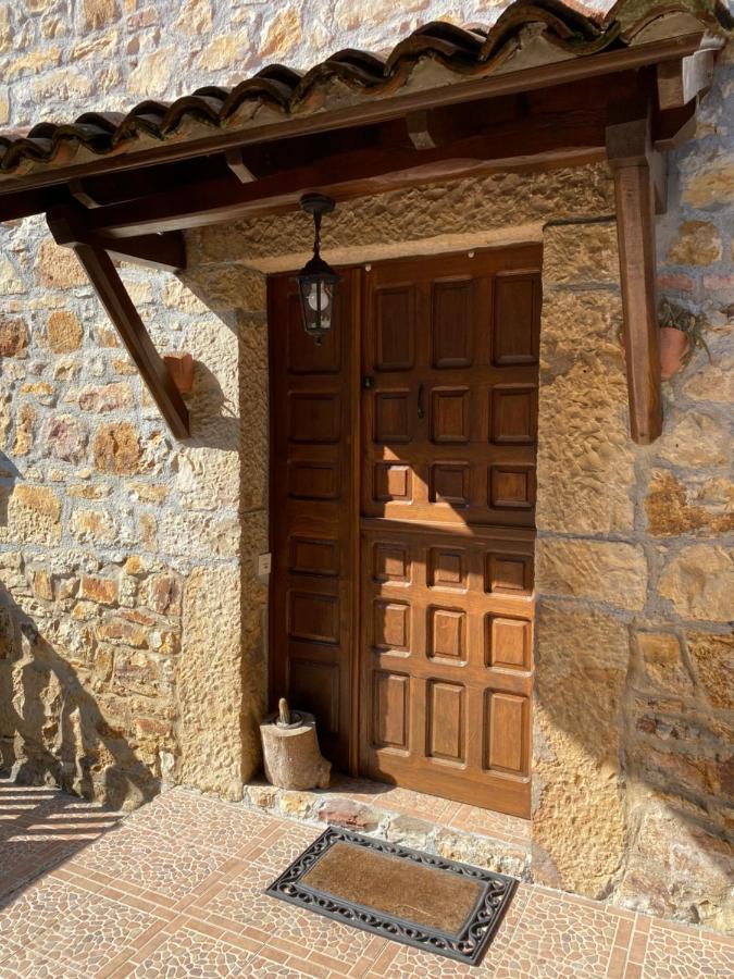 Apartamentos Rurales La Caviana Onís エクステリア 写真