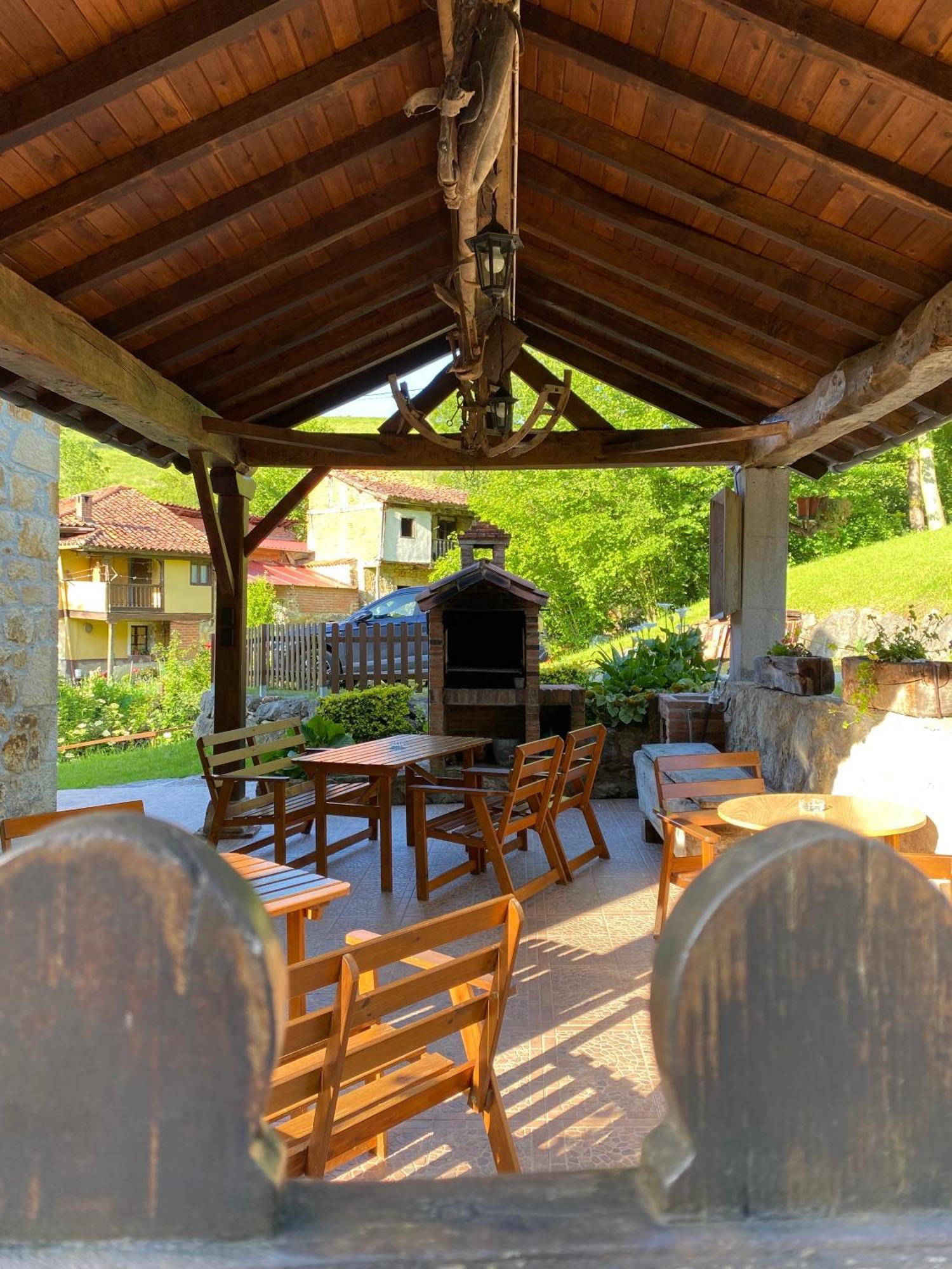 Apartamentos Rurales La Caviana Onís エクステリア 写真